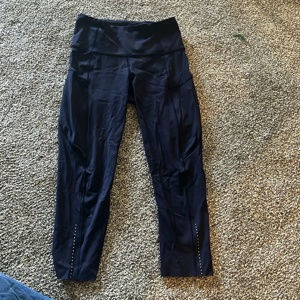 Cropped Lululemon leggings- navy blue